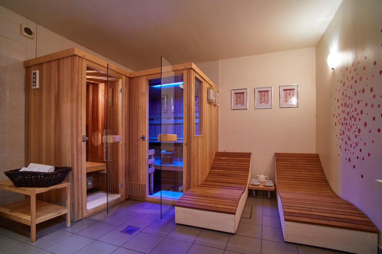 Hostel Delalut Ravne na Koroskem Buitenkant foto
